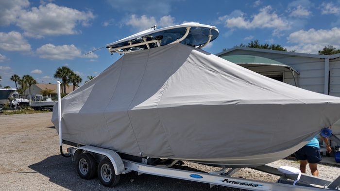 Full cover fitted around a T-top