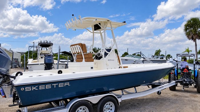 T-top with rod holders on a Skeeter